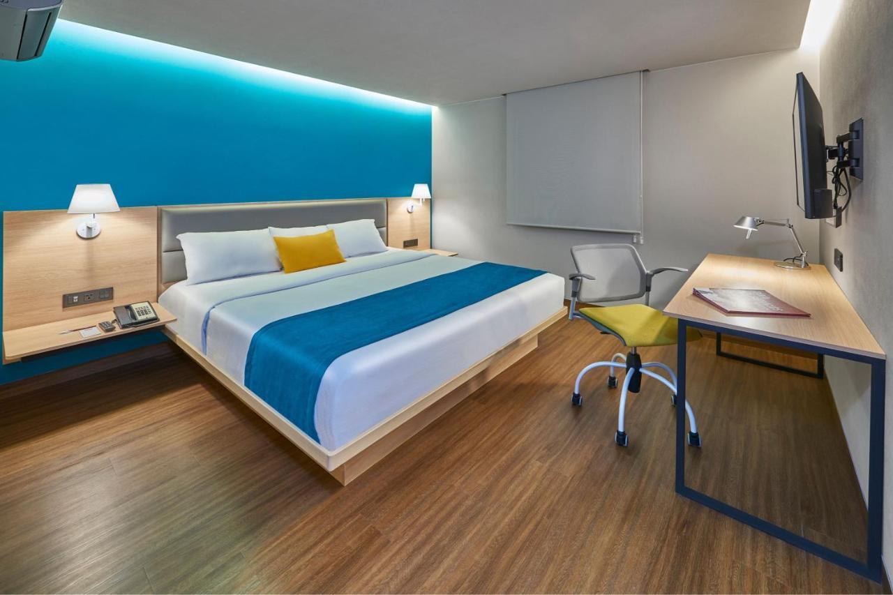 City Express By Marriott Suites Toluca Exterior foto