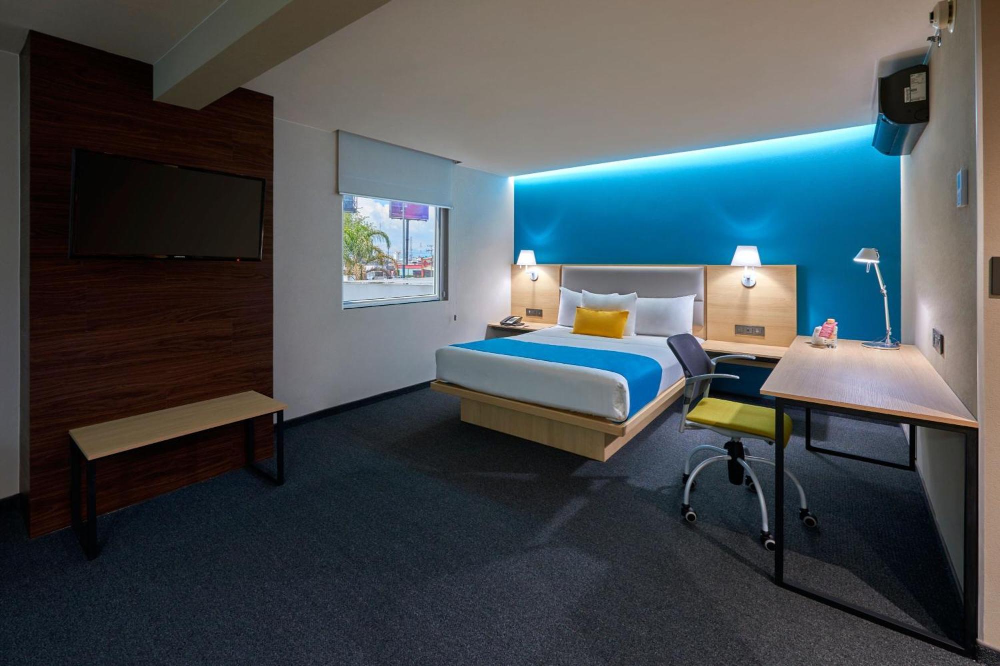 City Express By Marriott Suites Toluca Exterior foto